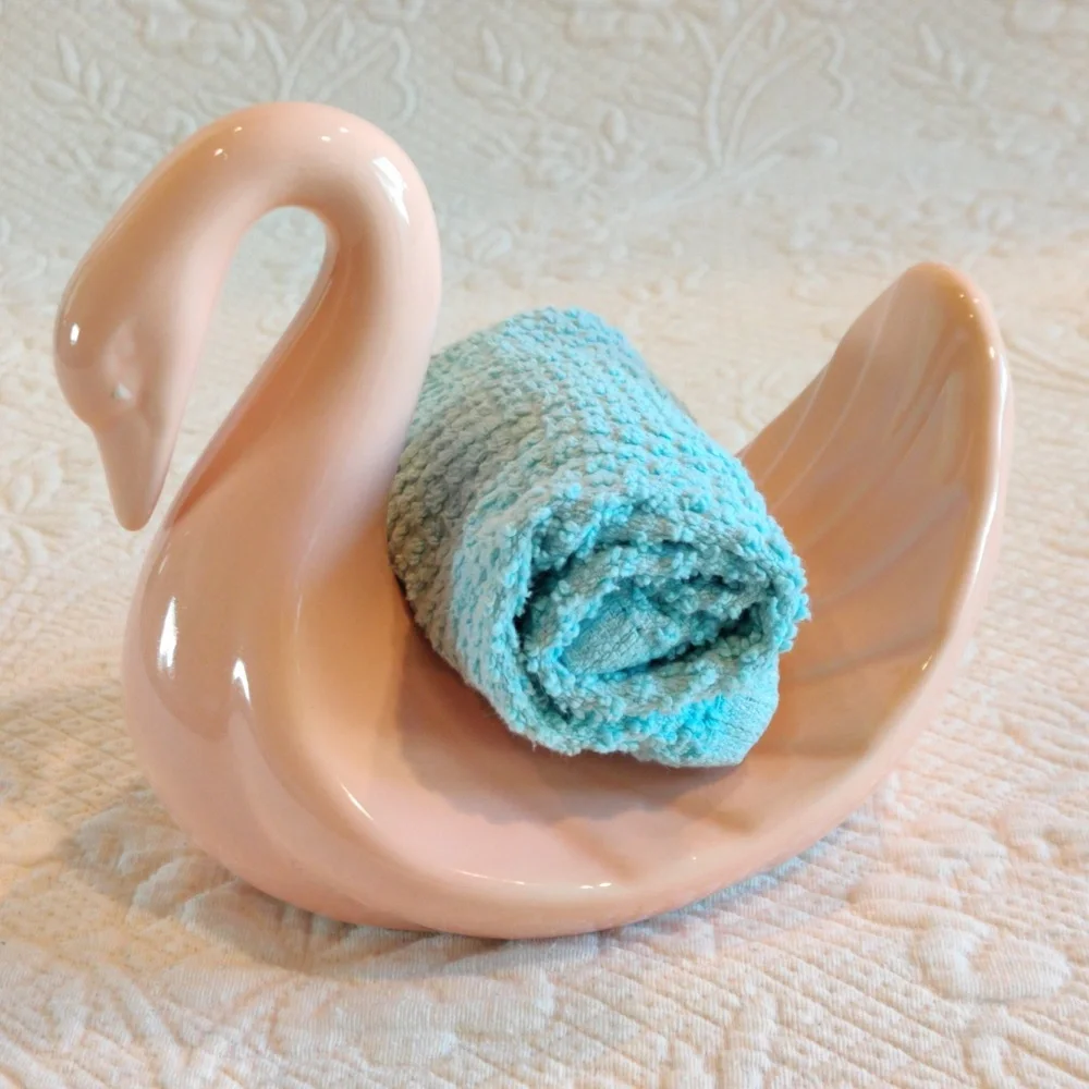 Vintage pink Ceramic Swan Hand Towel Display Holder